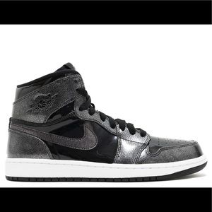 AIR JORDAN 1 RETRO HIGH BLACK PATENT